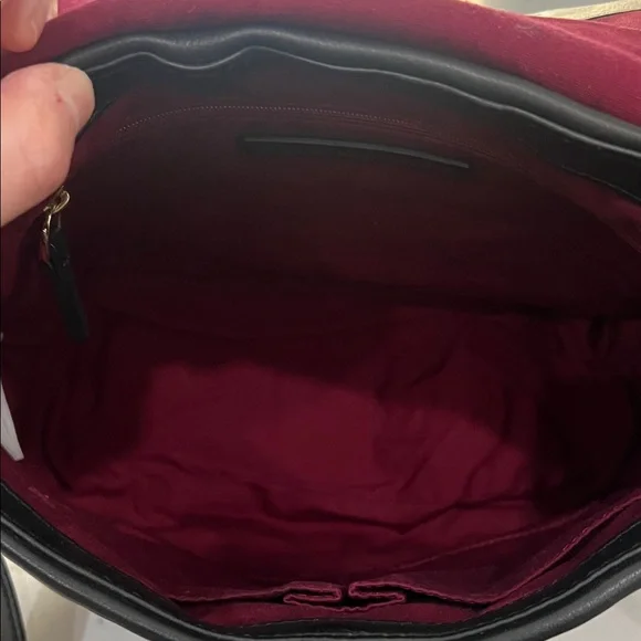 Marc By Marc Jacobs Black Leather Shoulder Bag. EUC - Picture 12 of 12